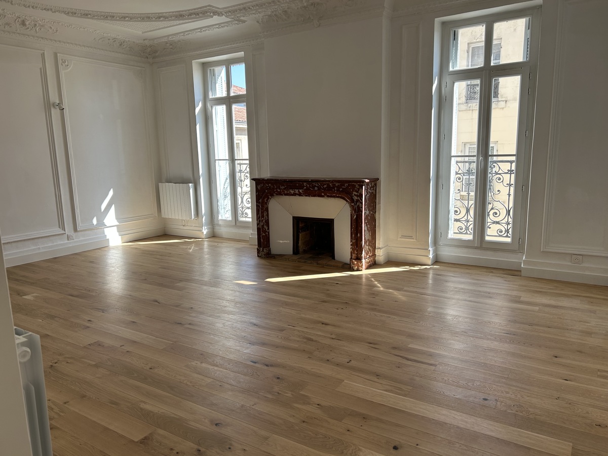 Location Appartement Marseille 6me